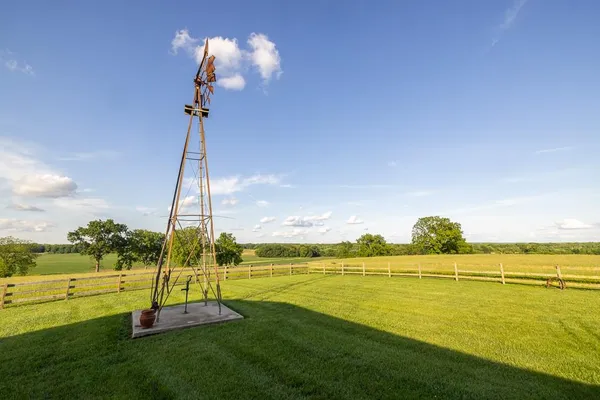 $699,500 | 662 West 6th Street, Schell City, MO 64783