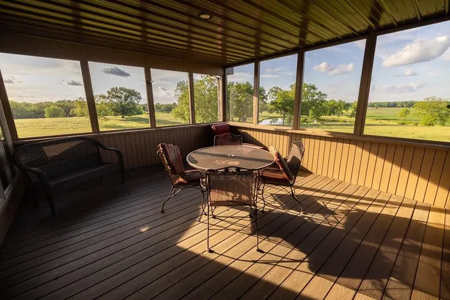 $699,500 | 662 West 6th Street, Schell City, MO 64783