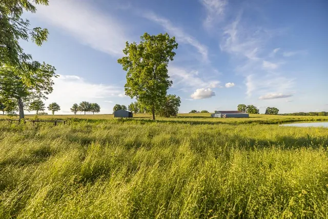 $699,500 | 662 West 6th Street, Schell City, MO 64783