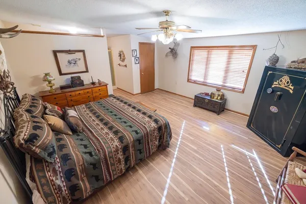 $699,500 | 662 West 6th Street, Schell City, MO 64783