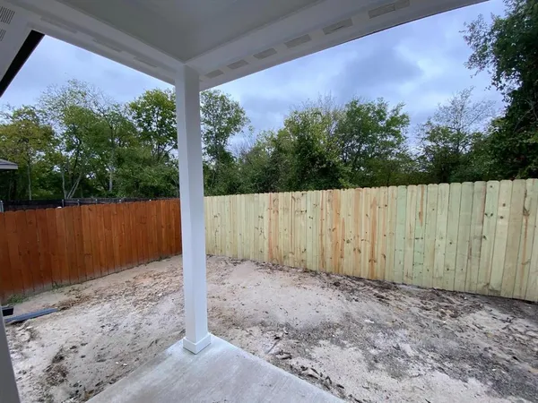 $1,600 | 2211 Henry Street, Greenville, TX 75401