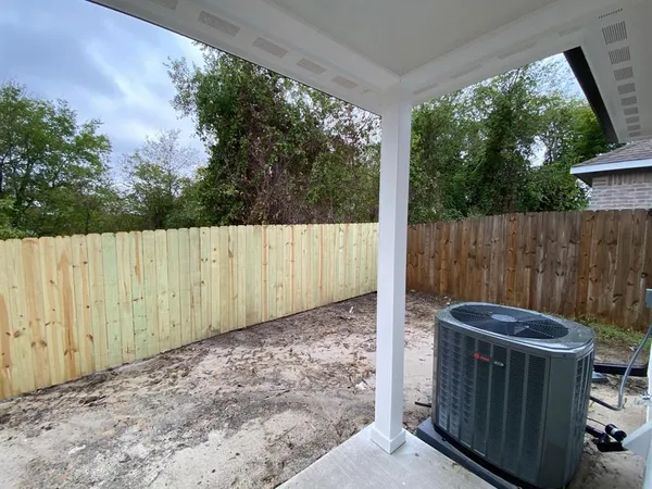 $1,600 | 2211 Henry Street, Greenville, TX 75401