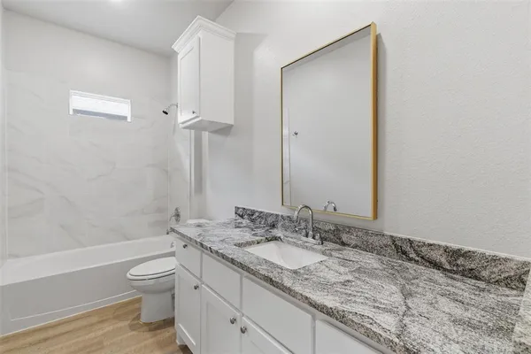 $1,575 | 2211 Henry Street, Greenville, TX 75401