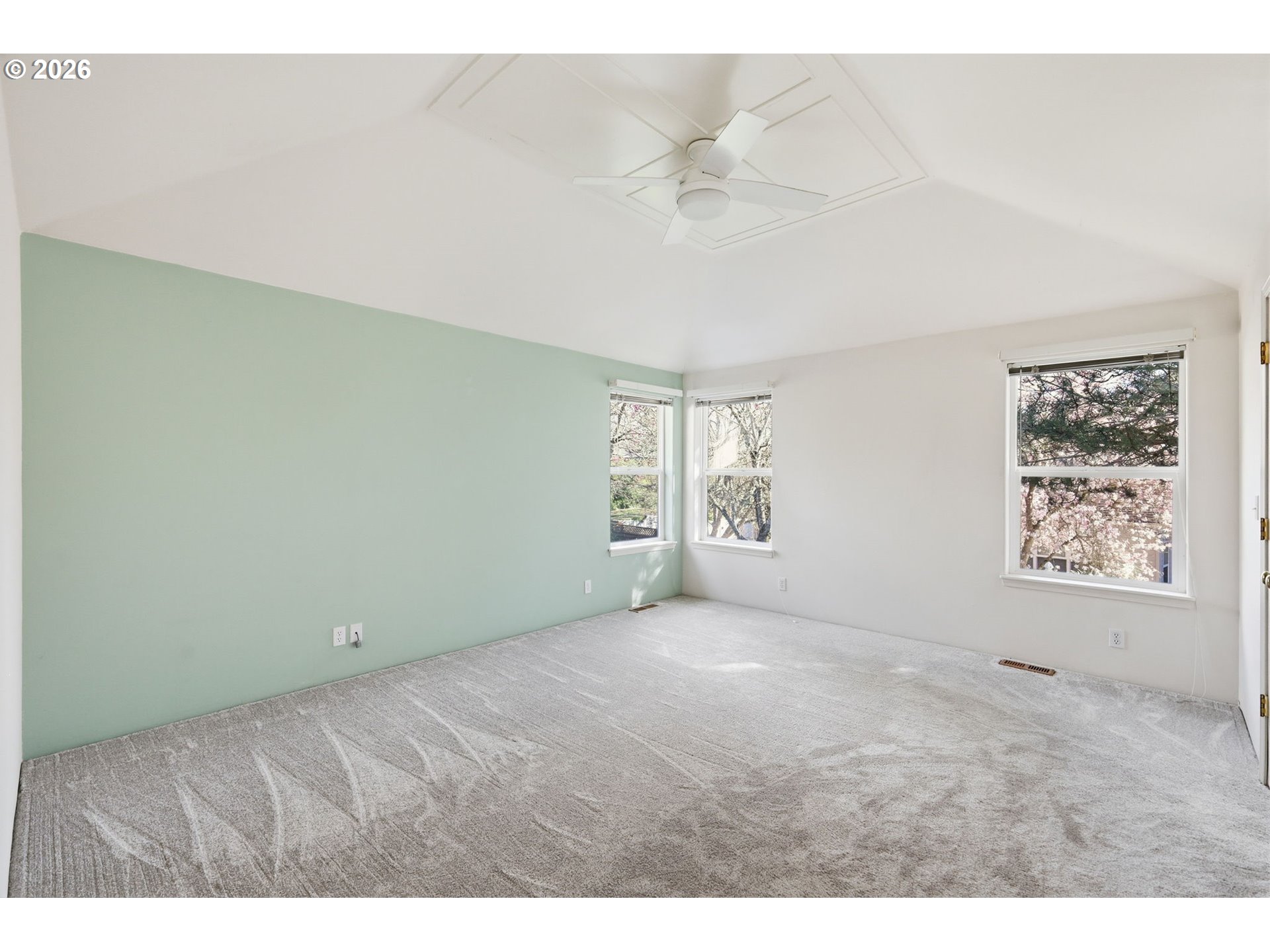 3379 South Lambert Street Eugene, OR 97405 - Photo 19 of 44 a view of an empty room with a window