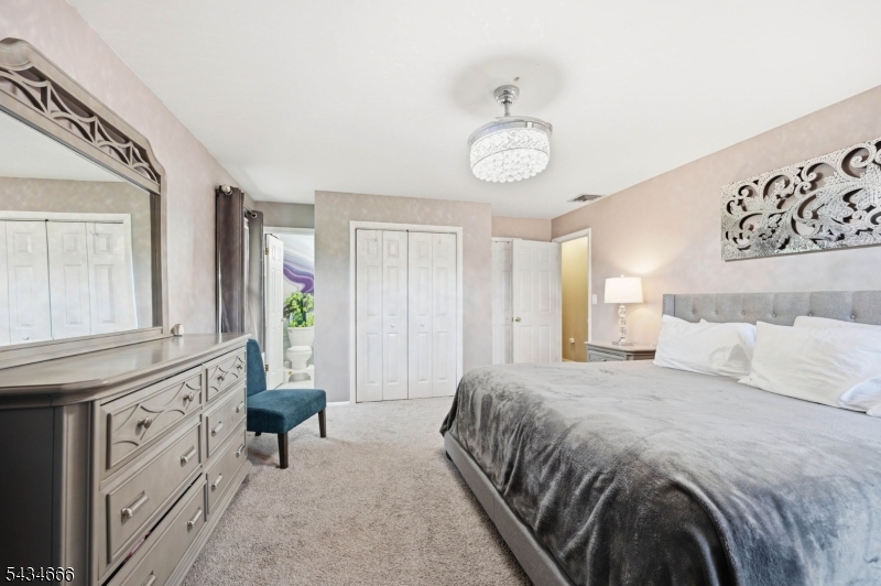 18 Reger Road Succasunna, NJ 07876 - Photo 12 of 34