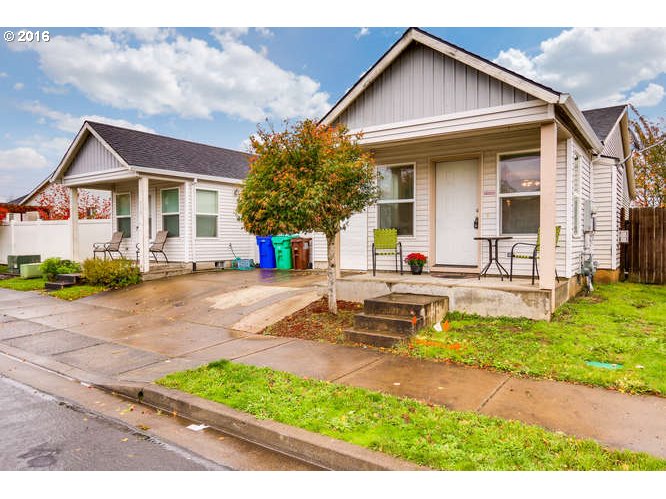 938 Southwest Junction Place Gresham, OR 97080 - Photo 1 of 29 Gallery Image 1