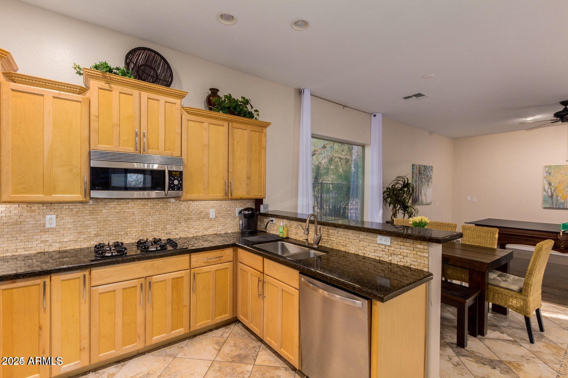 3103 West Sentinel Rock Road Phoenix, AZ 85086 - Photo 9 of 25