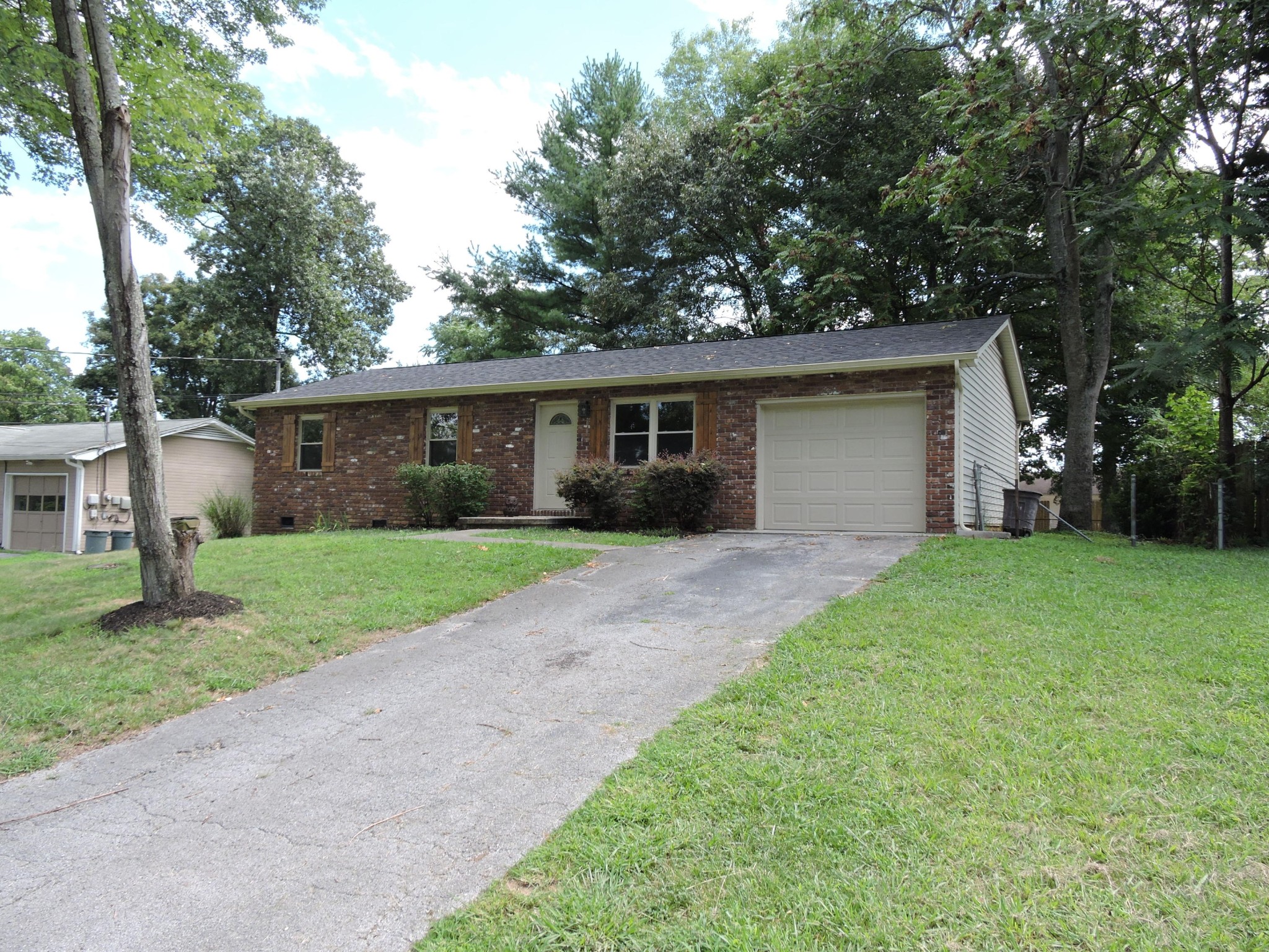4112 Abercorn Road Knoxville, TN 37921 - Photo 1 of 20 Gallery Image 1