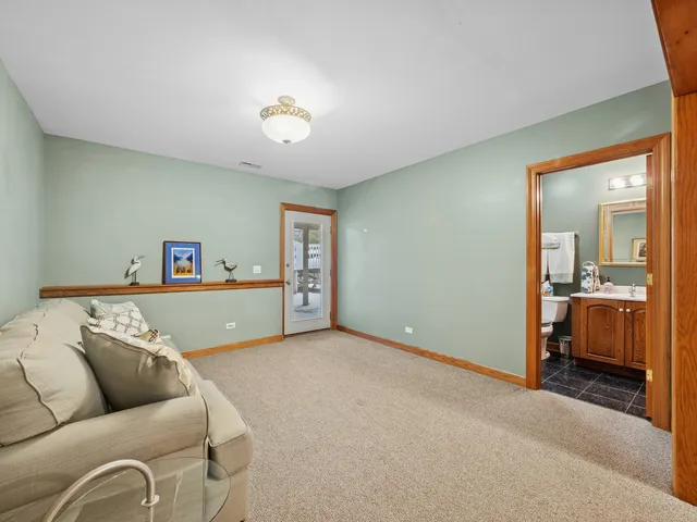 $630,000 | 24266 North Forest Drive, Lake Zurich, IL 60047