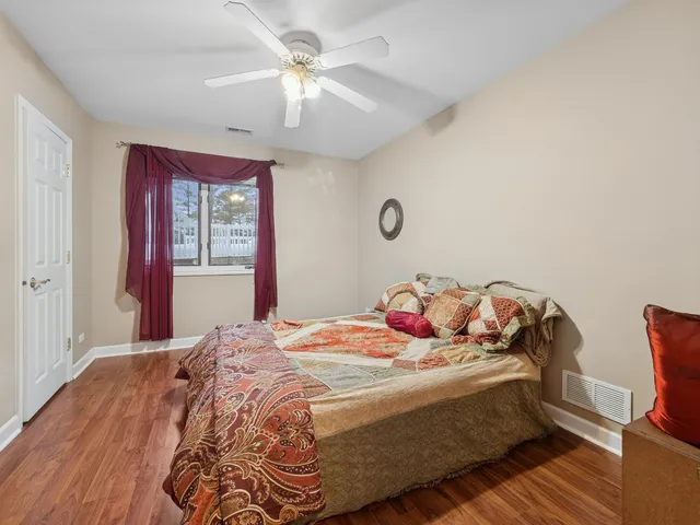 $630,000 | 24266 North Forest Drive, Lake Zurich, IL 60047