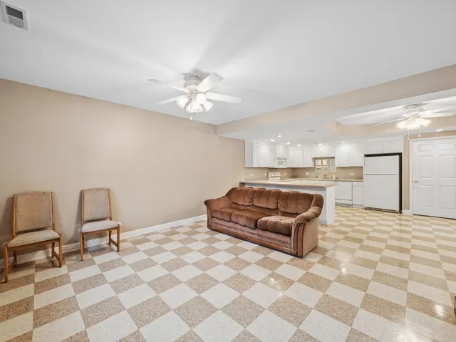 $630,000 | 24266 North Forest Drive, Lake Zurich, IL 60047