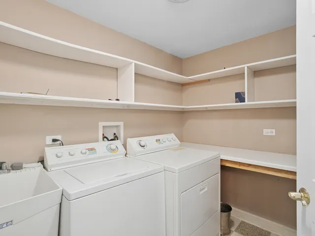 $630,000 | 24266 North Forest Drive, Lake Zurich, IL 60047