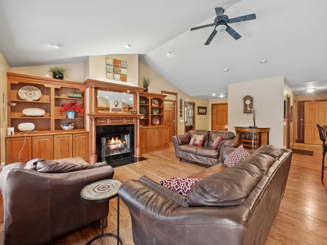 $630,000 | 24266 North Forest Drive, Lake Zurich, IL 60047