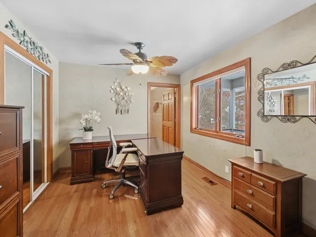 $630,000 | 24266 North Forest Drive, Lake Zurich, IL 60047