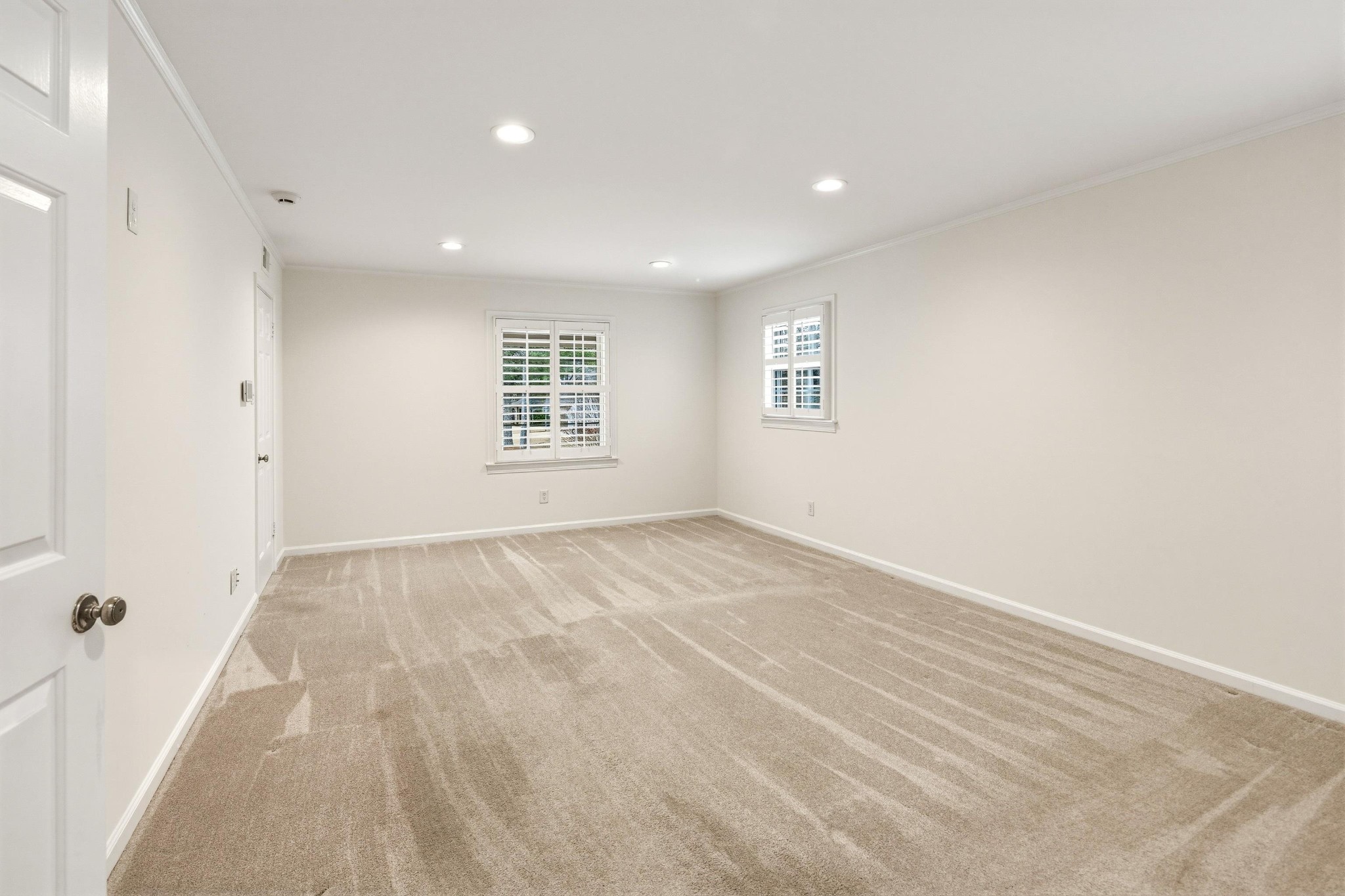 2115 Brierbrook Road Memphis, TN 38138 - Photo 21 of 40 an empty room with a window