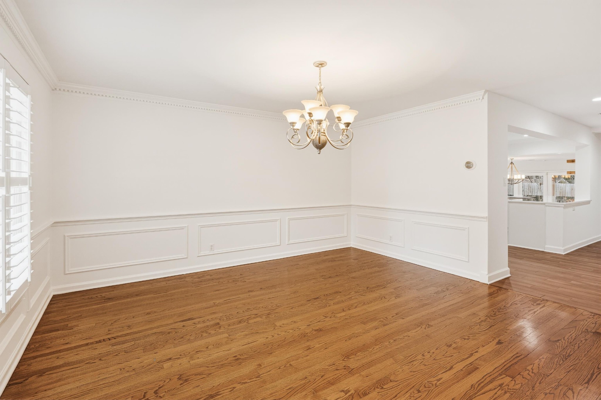 2115 Brierbrook Road Memphis, TN 38138 - Photo 10 of 40 wooden floor in an empty room with a window