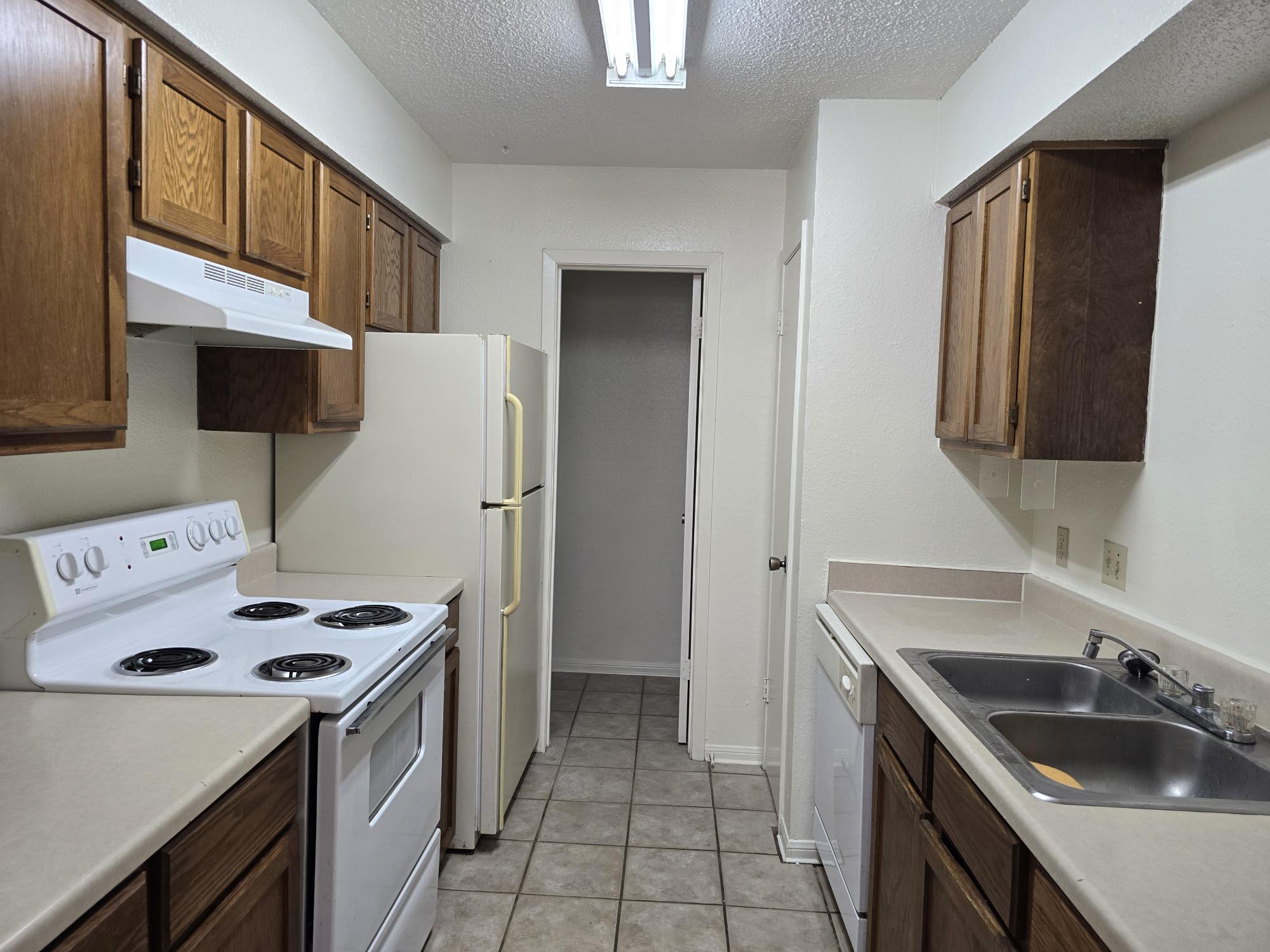 8705 Schick Road, Unit D Austin, TX 78729 - Photo 7 of 11