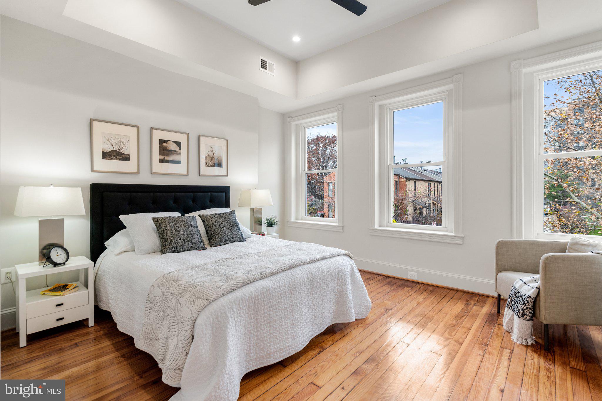 809 G Street Northeast Washington, DC 20002 - Photo 21 of 39 Front Owner's Suite