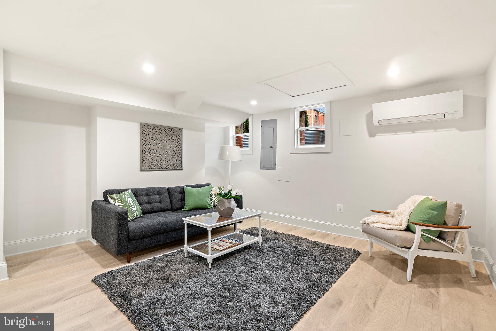 809 G Street Northeast Washington, DC 20002 - Photo 33 of 39 Cozy Den