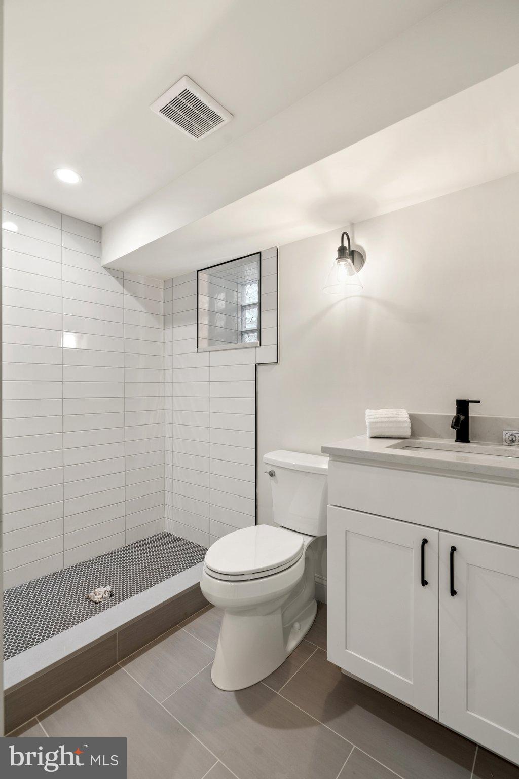 809 G Street Northeast Washington, DC 20002 - Photo 36 of 39 Lower full bath