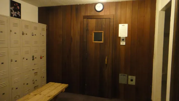 $92,000 | 450 Ford Road, Unit 125, St. Louis Park, MN 55426