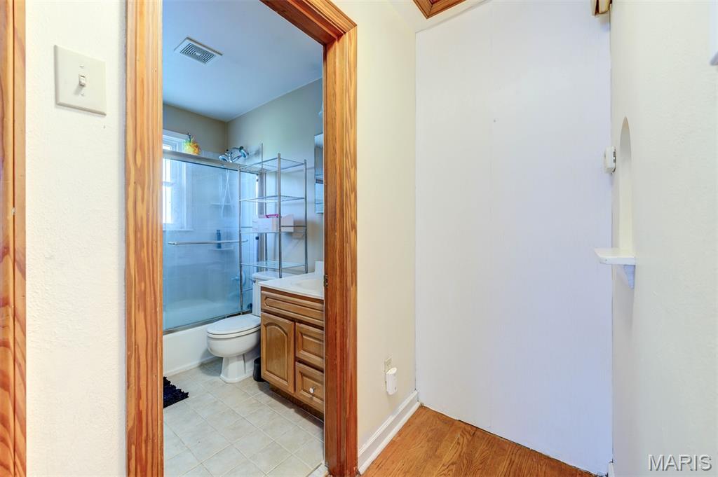 3456 Lindscott Avenue St. Louis, MO 63114 - Photo 12 of 27