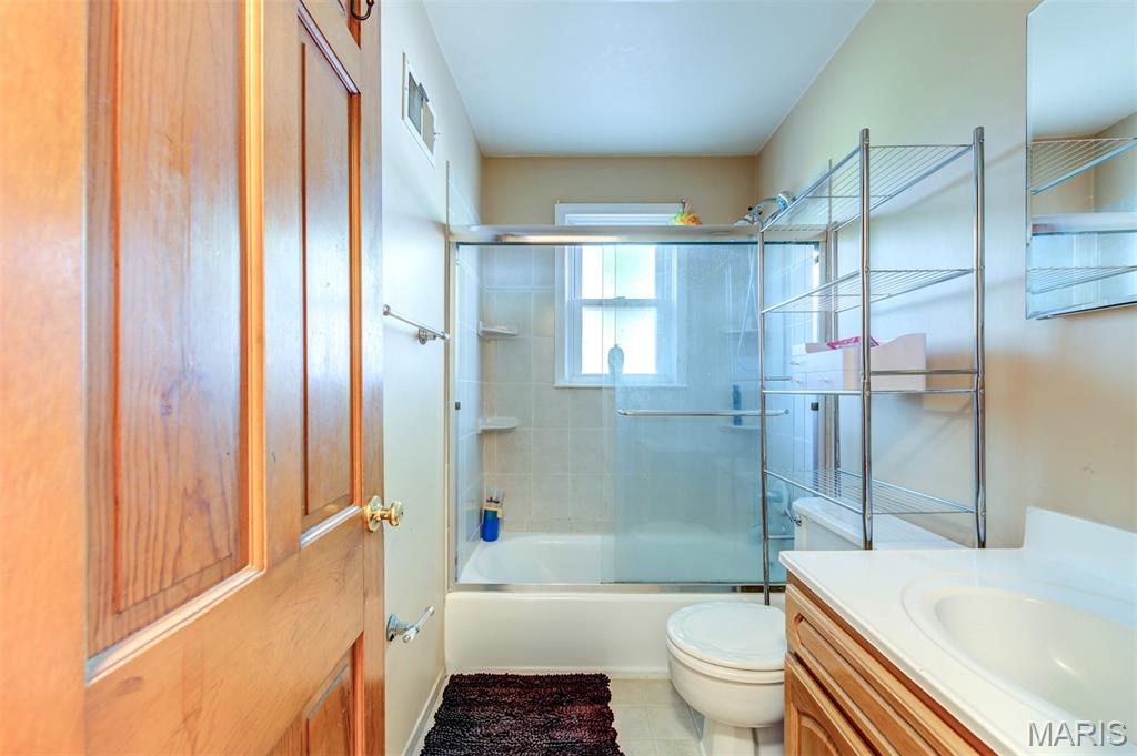 3456 Lindscott Avenue St. Louis, MO 63114 - Photo 13 of 27