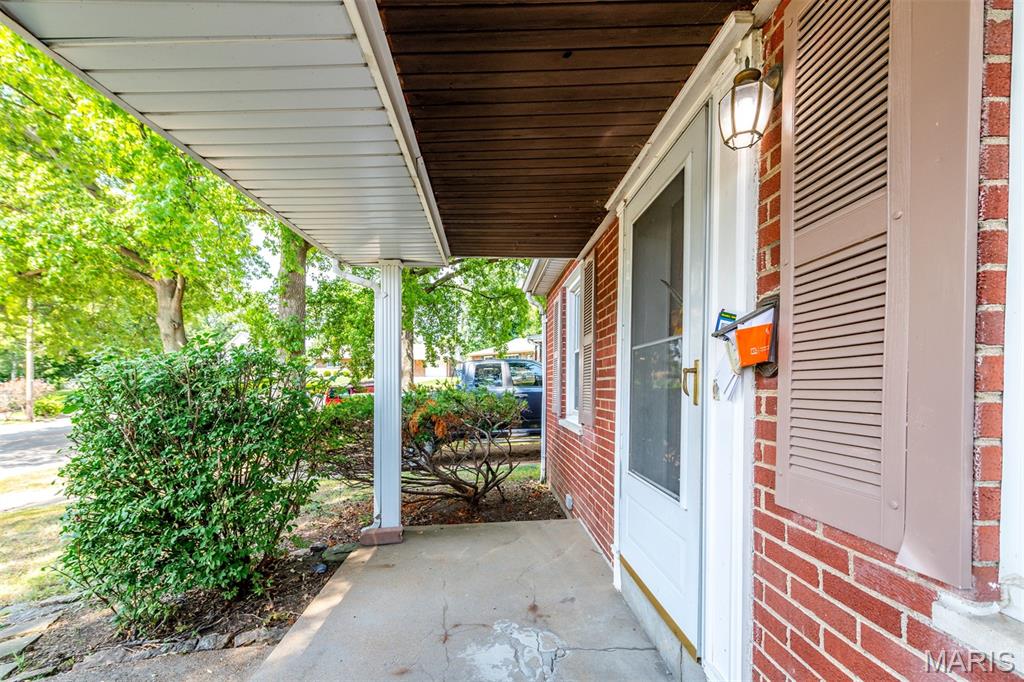 3456 Lindscott Avenue St. Louis, MO 63114 - Photo 2 of 27