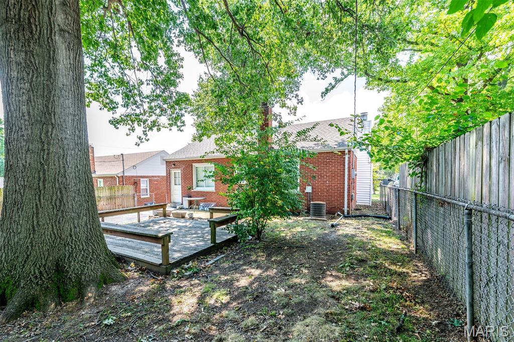 3456 Lindscott Avenue St. Louis, MO 63114 - Photo 23 of 27