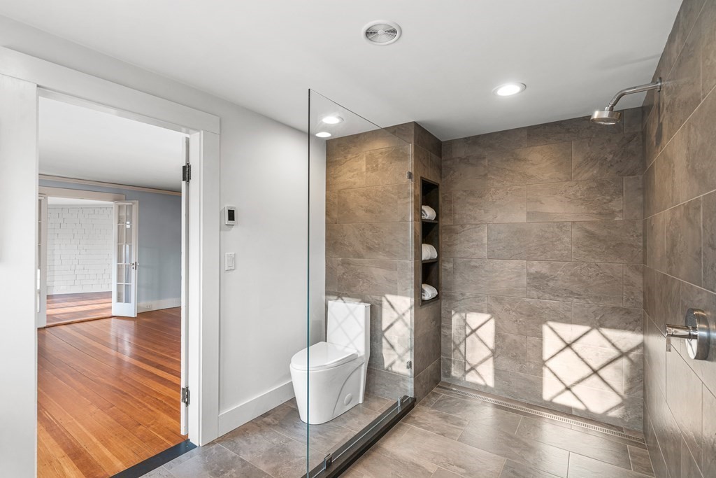 22 Conant Road Weston, MA 02493 - Photo 16 of 27