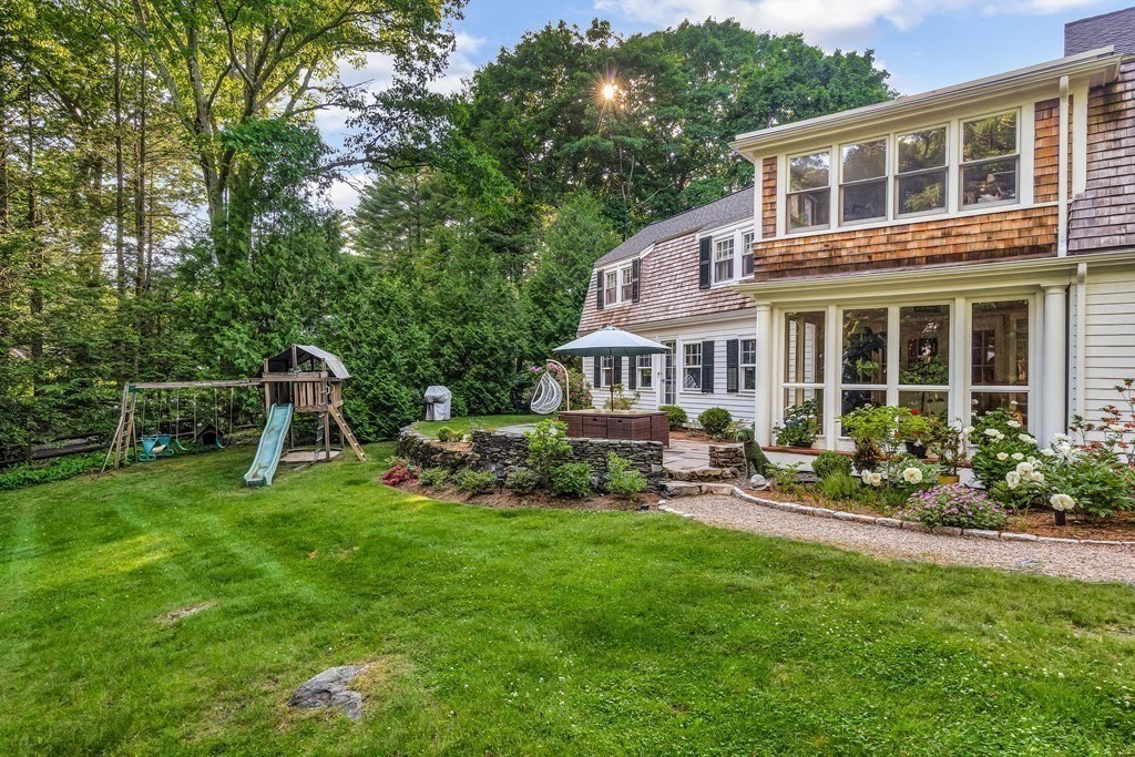 22 Conant Road Weston, MA 02493 - Photo 24 of 27