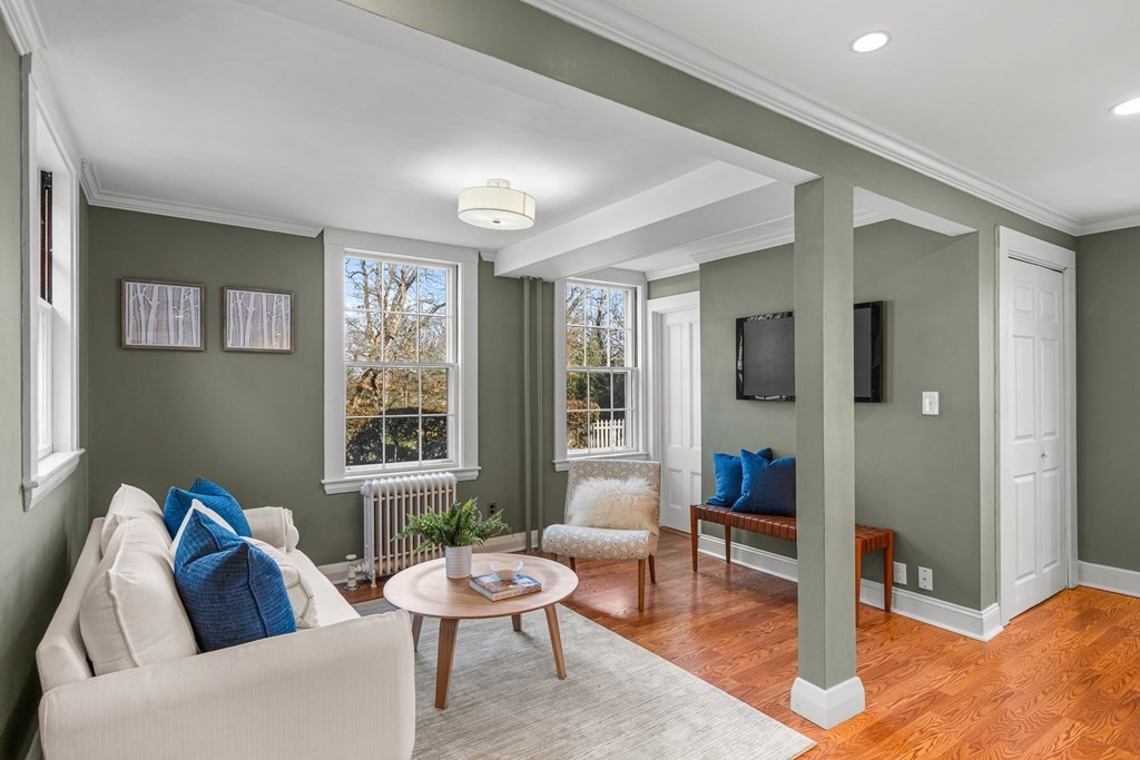 22 Conant Road Weston, MA 02493 - Photo 10 of 27