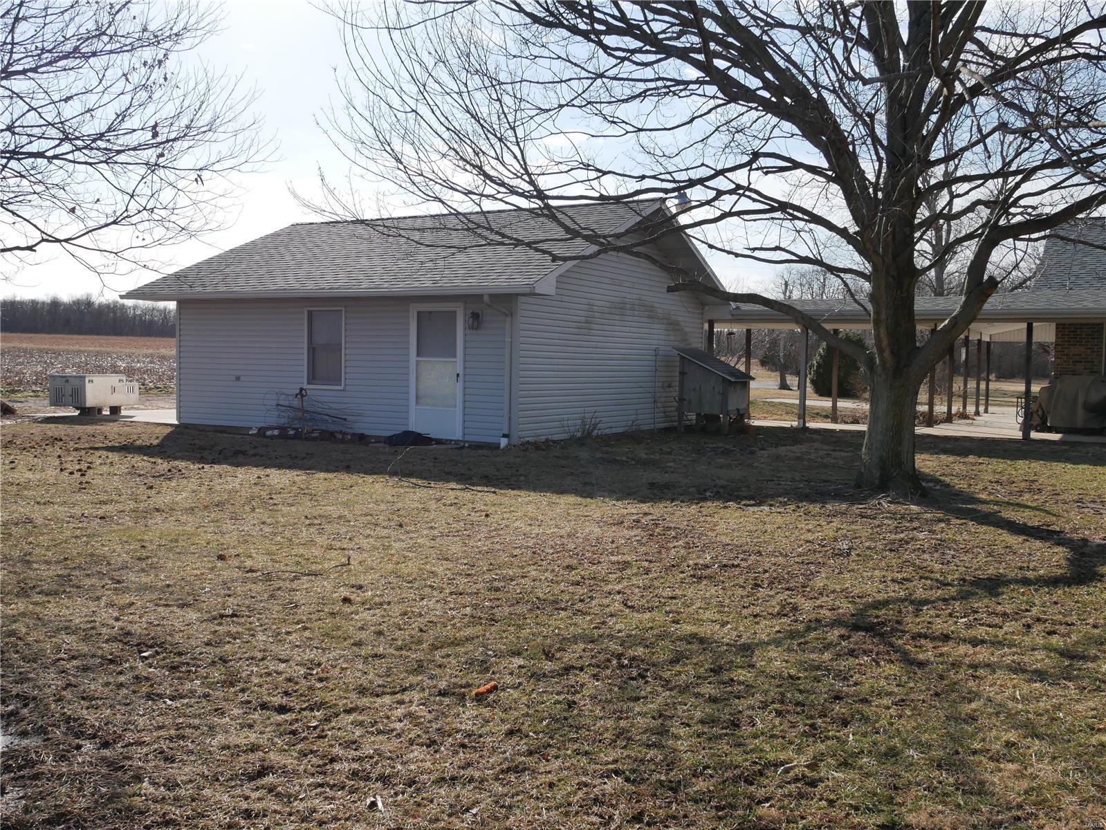 798 Rainmaker Trail Butler, IL 62015 - Photo 12 of 45 Gallery Image 12
