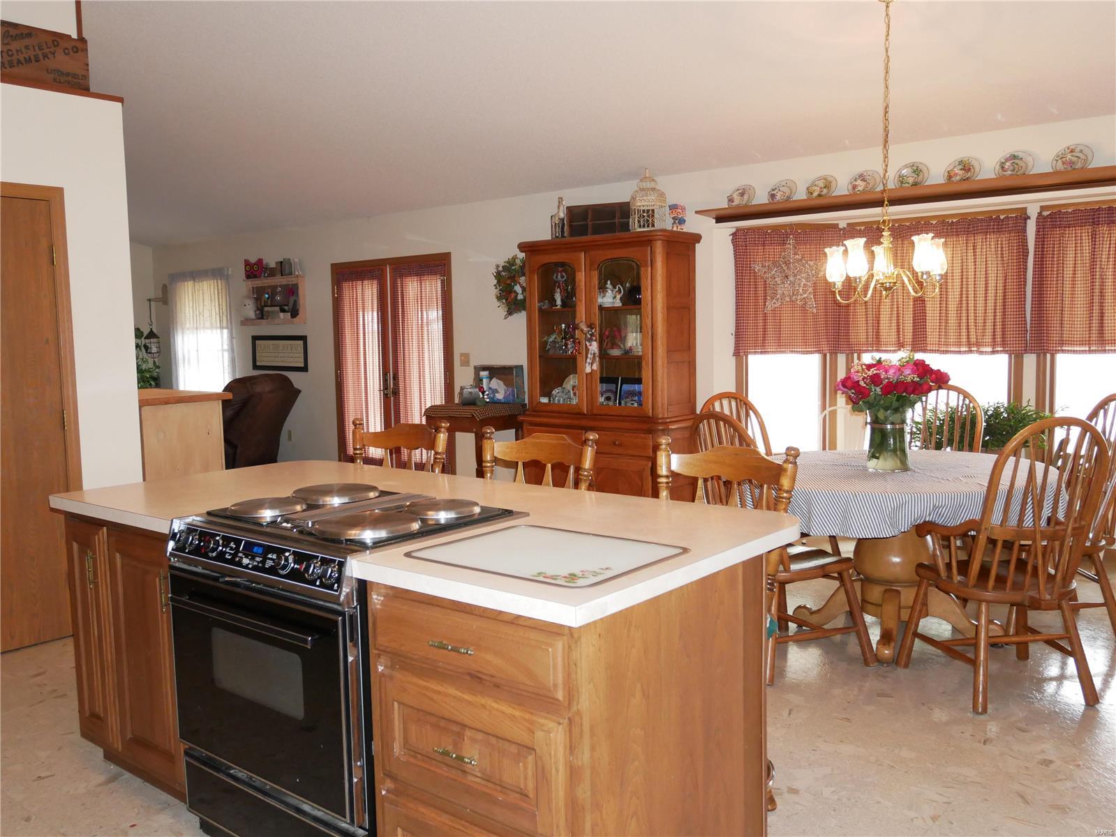 798 Rainmaker Trail Butler, IL 62015 - Photo 17 of 45 Gallery Image 17