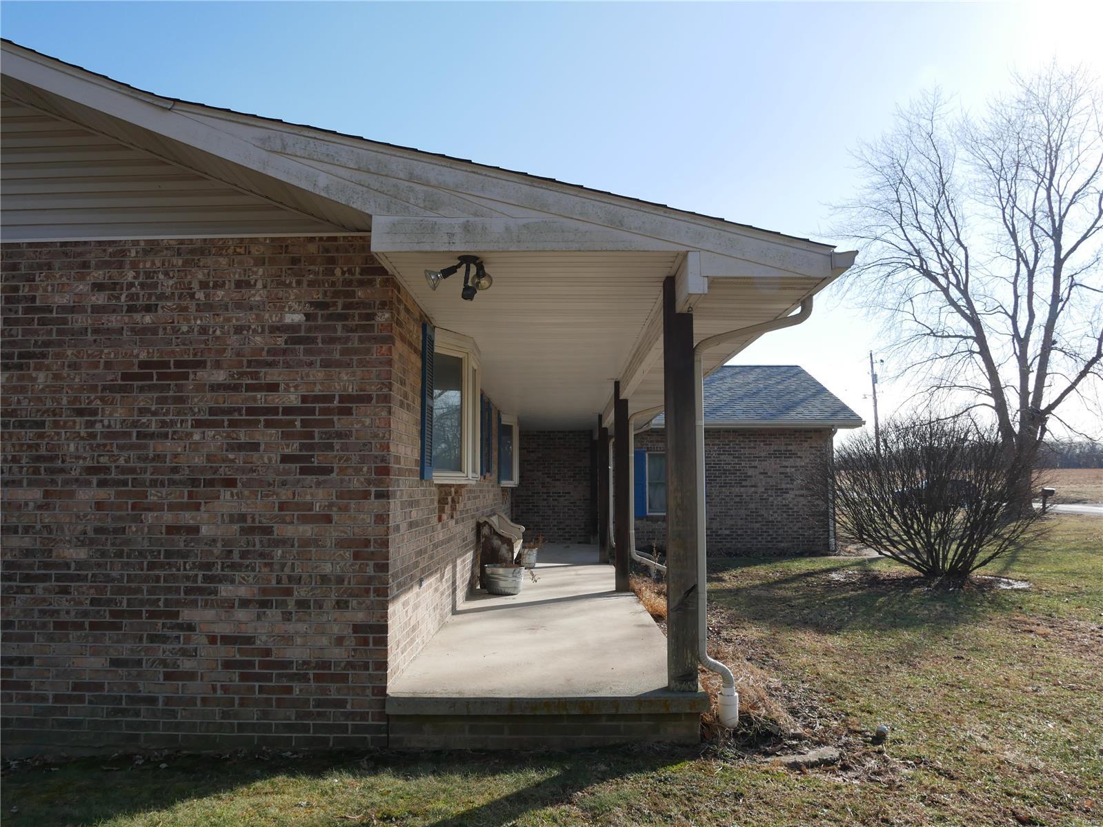 798 Rainmaker Trail Butler, IL 62015 - Photo 6 of 45 Gallery Image 6