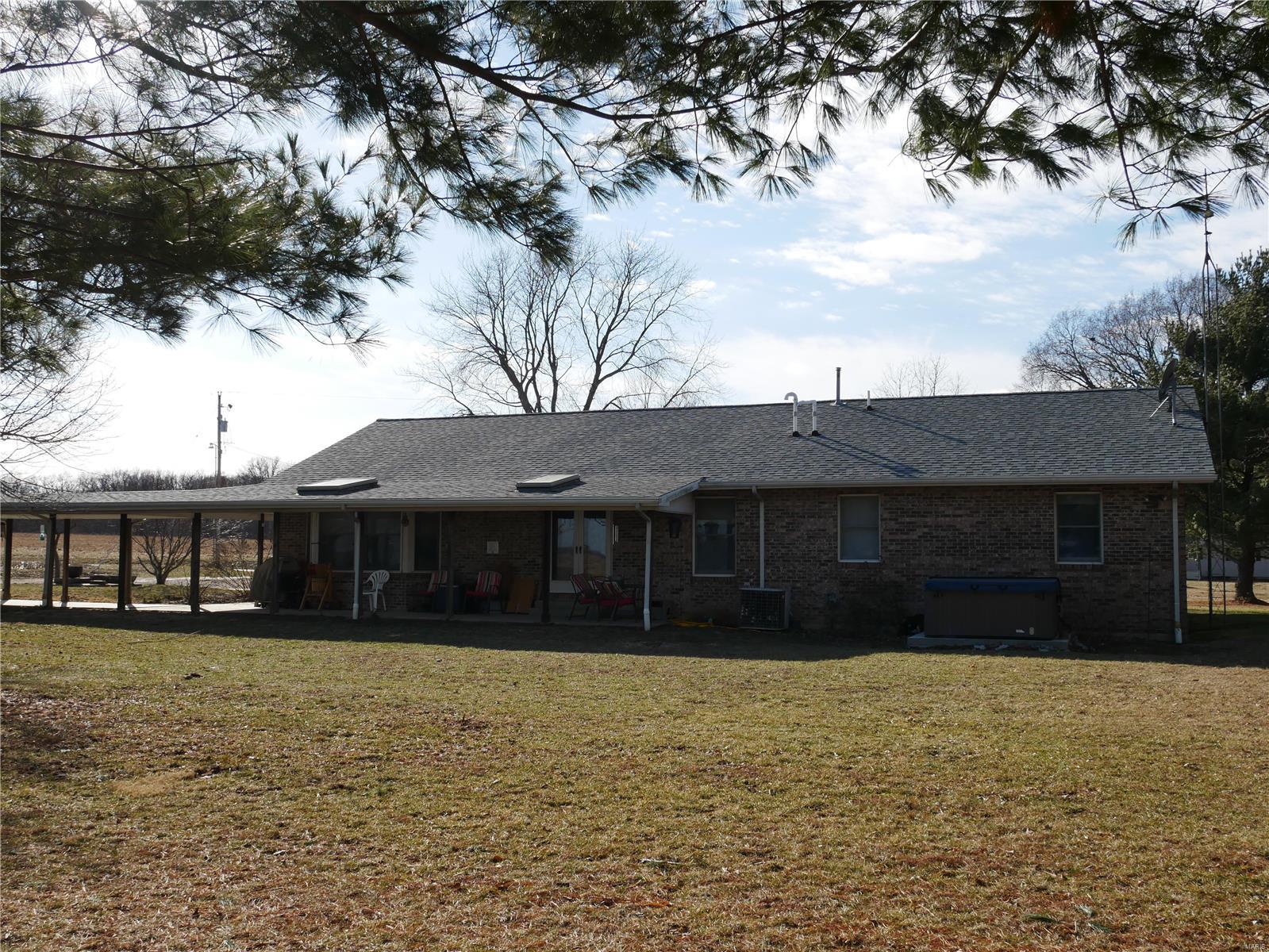 798 Rainmaker Trail Butler, IL 62015 - Photo 9 of 45 Gallery Image 9