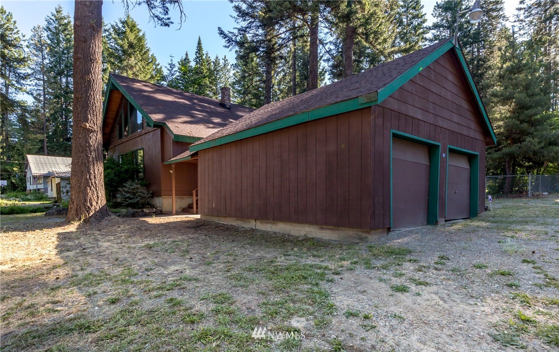 1061 Lake Cabins Road Ronald, WA 98940 - Photo 2 of 24 Gallery Image 2