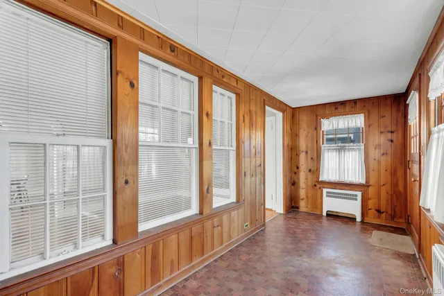 $524,990 | 463 South 3rd Street, Lindenhurst, NY 11757