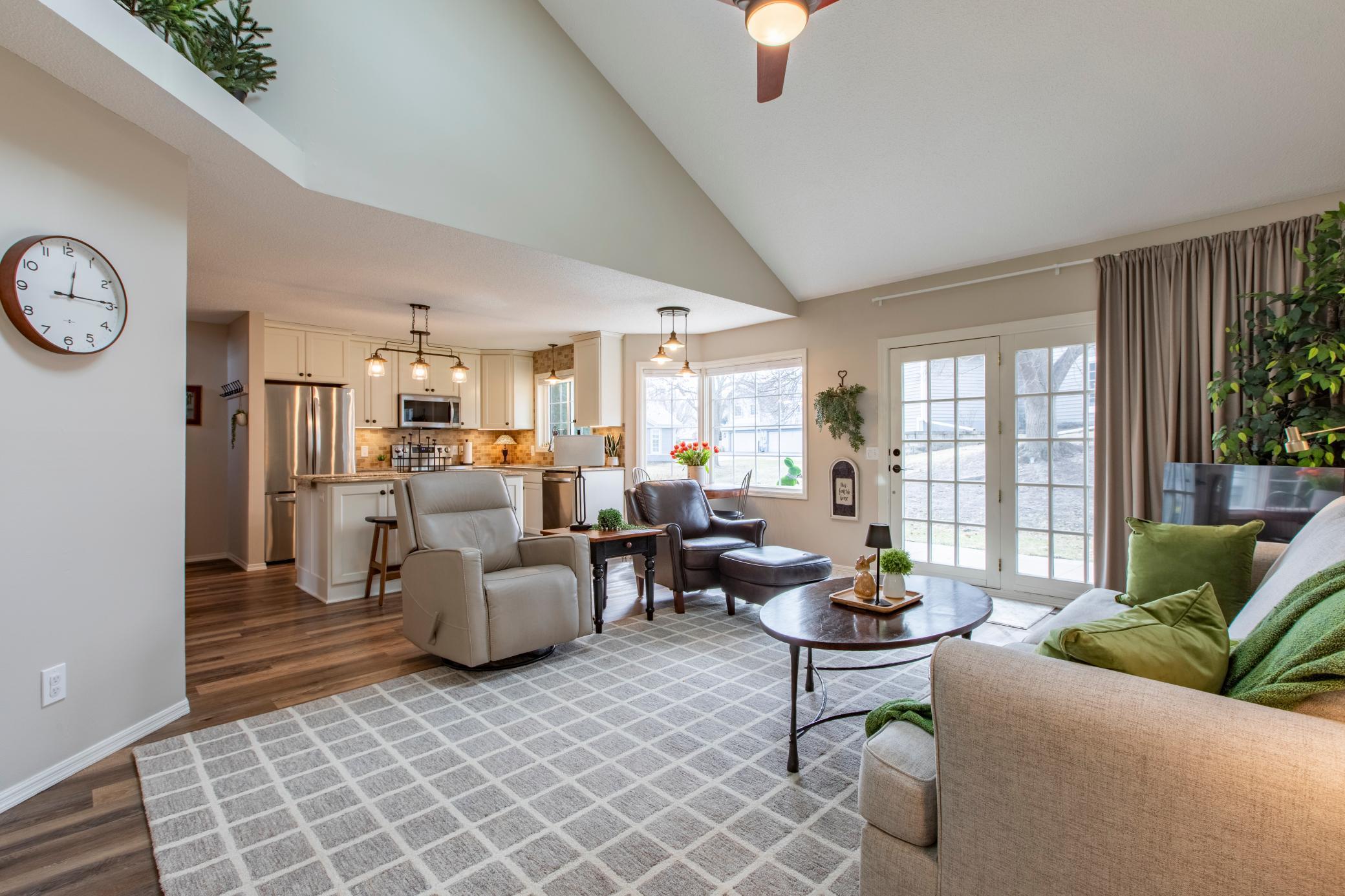 2806 Riverwood Lane Northwest Rochester, MN 55901 - Photo 11 of 31