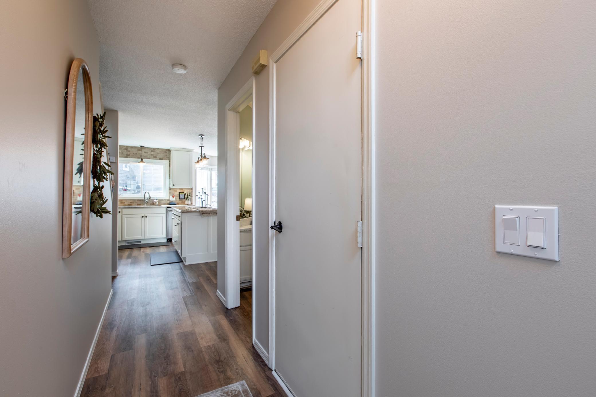 2806 Riverwood Lane Northwest Rochester, MN 55901 - Photo 3 of 31