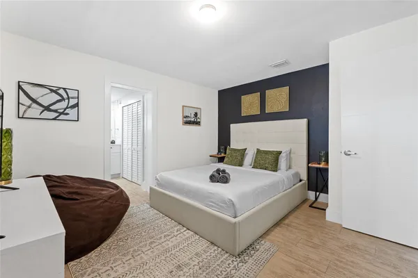 $774,900 | 2621 Northeast 20th Street, Pompano Beach, FL 33062