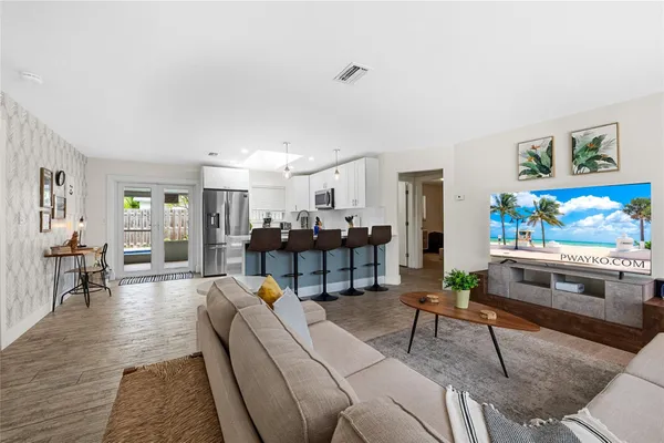 $774,900 | 2621 Northeast 20th Street, Pompano Beach, FL 33062