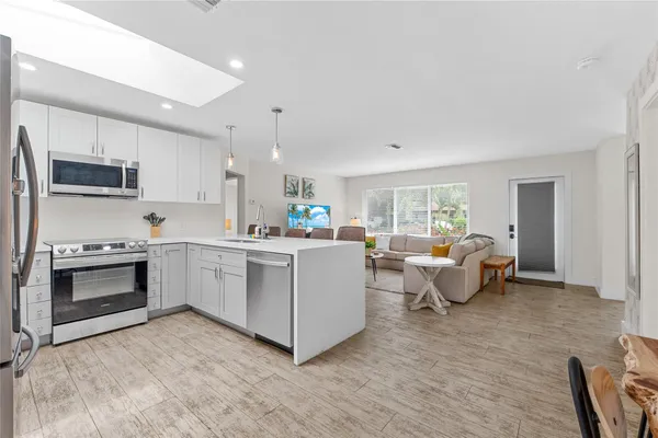 $774,900 | 2621 Northeast 20th Street, Pompano Beach, FL 33062