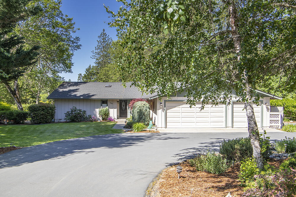 7855 Lower River Road Grants Pass, OR 97526 - Photo 2 of 46 IMG_8641 a