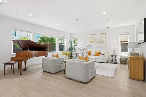 $999,000 | 4634 Mckenzie Avenue, Tracy, CA 95377