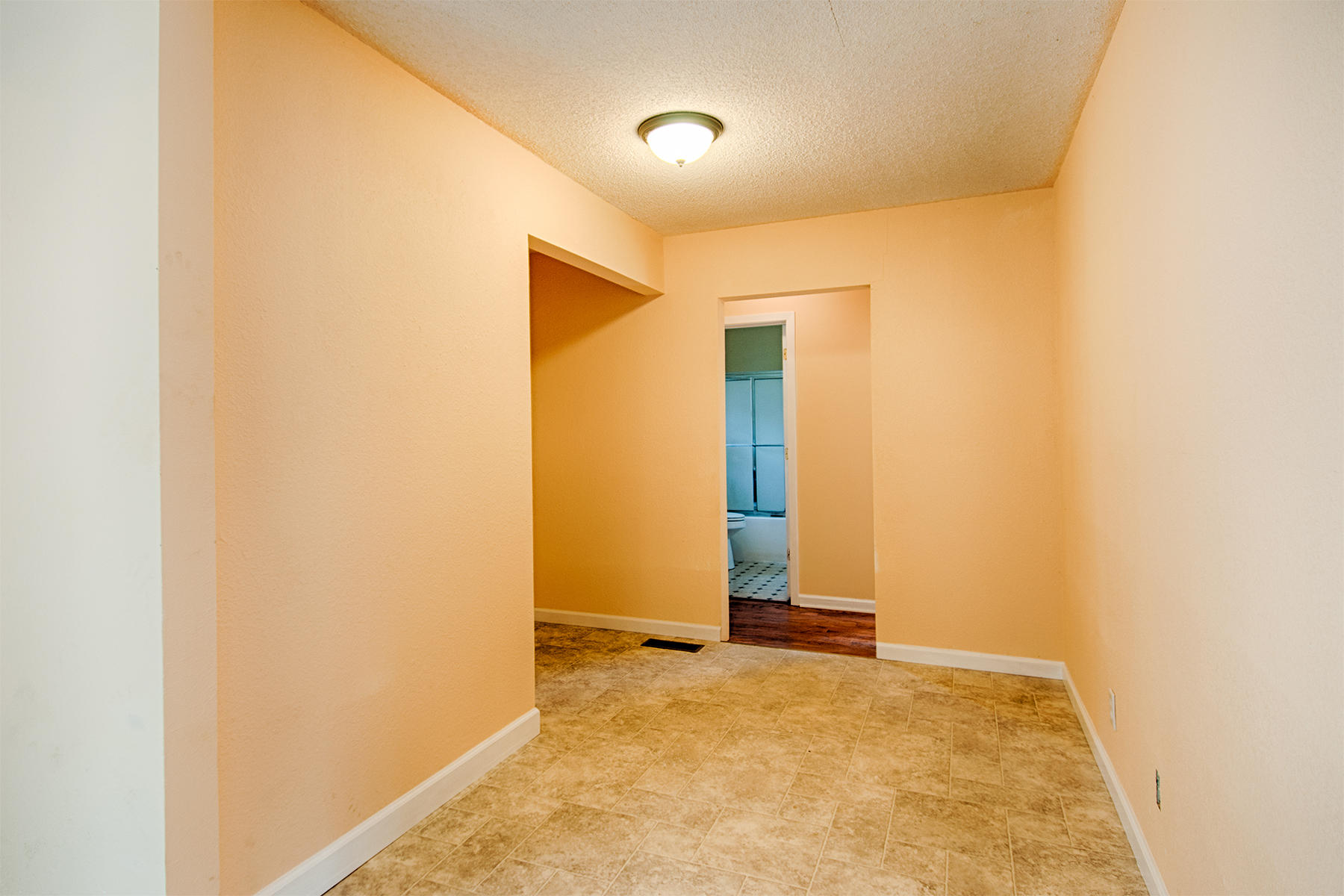 8824 Simpson Road Knoxville, TN 37920 - Photo 21 of 30 8824 Simpson Rd-14