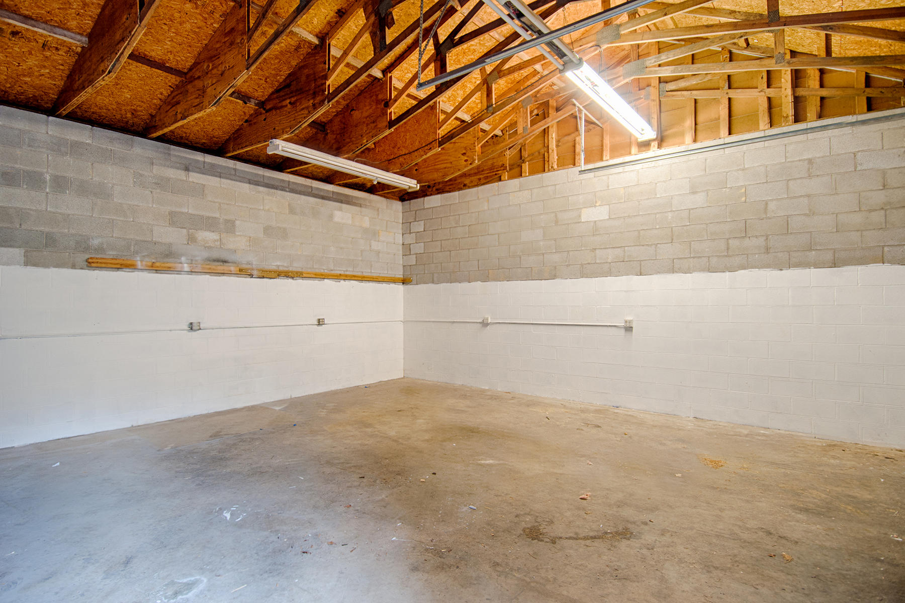 8824 Simpson Road Knoxville, TN 37920 - Photo 30 of 30 8824 Simpson-11
