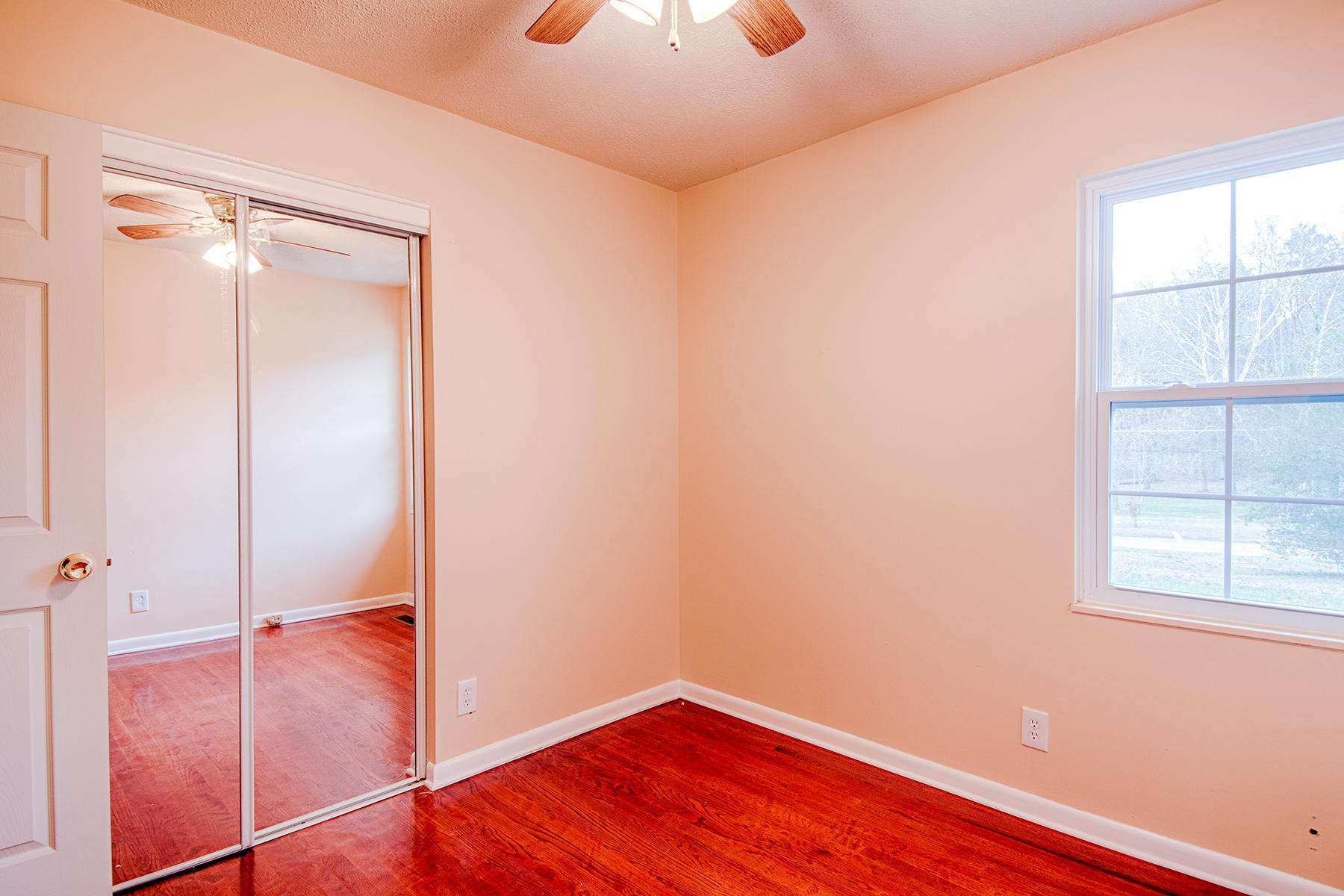 8824 Simpson Road Knoxville, TN 37920 - Photo 9 of 30 8824 Simpson-8