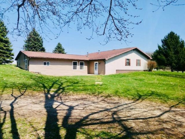 995 Duquid Road Montgomery, MI 49255 - Photo 1 of 45 IMG_2116