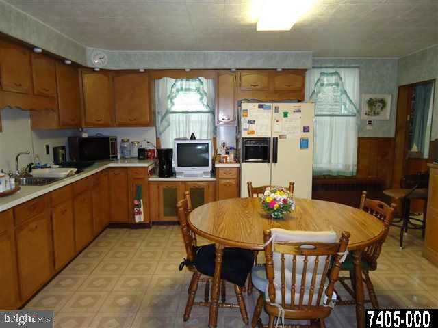 1735 Church Road York, PA 17408 - Photo 5 of 18